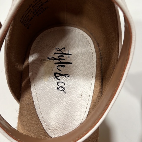 Women's Seleeney Espadrille Wedge Sandals. Color: White Size 9M - Picture 10 of 13